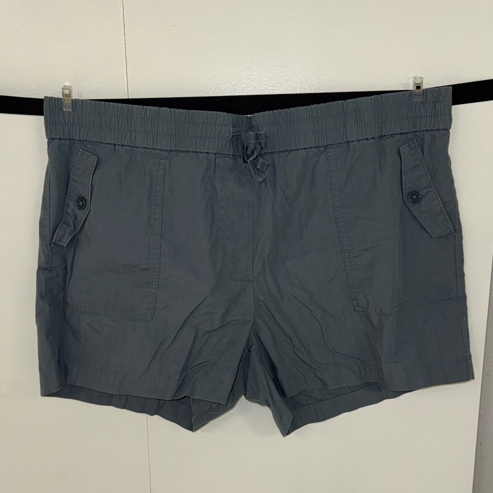 LOFT Women’s Cargo Shorts in Charcoal & Olive Green (2 Pair)
